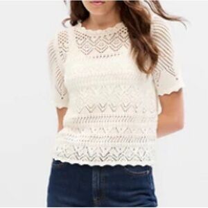 Crew neck crochet sweater